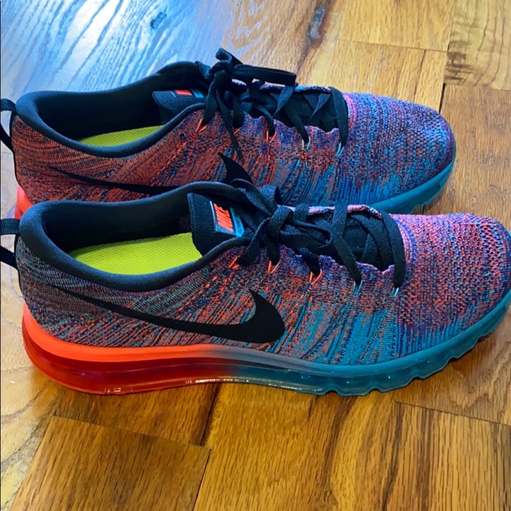 Men’s Nike Flyknit Max